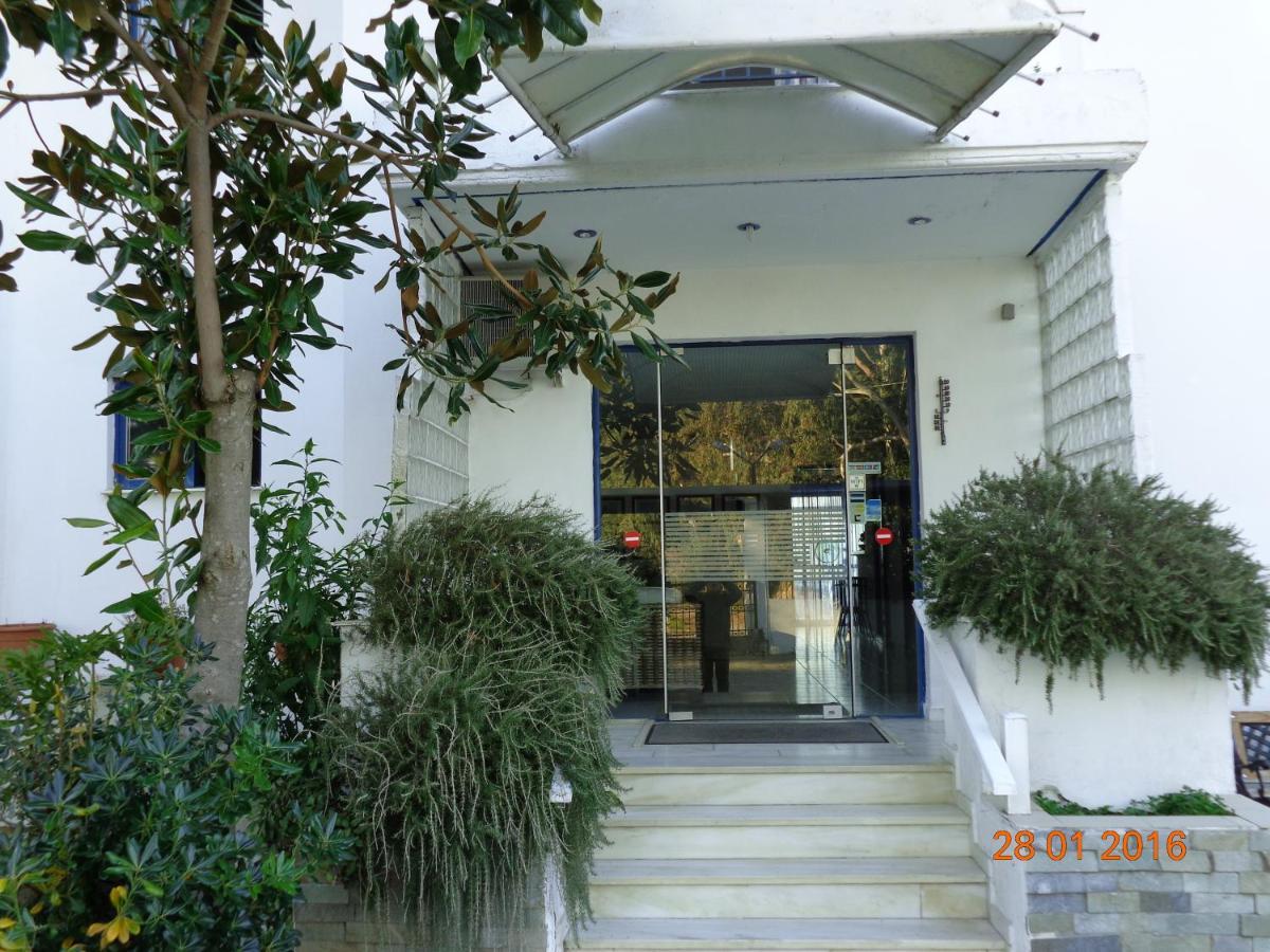 Hotel Porto Kairis à Oraioi Extérieur photo